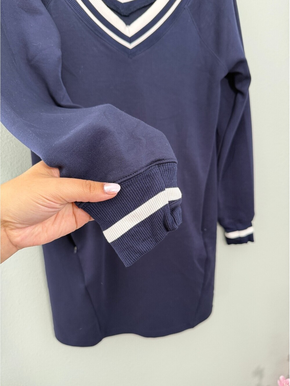aerie Navy Blue V‑Neck Mini Dress with White Trim like new - medium - Picture 4 of 7